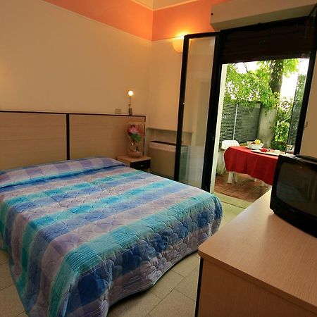 Residence Brown Ρίμινι Εξωτερικό φωτογραφία